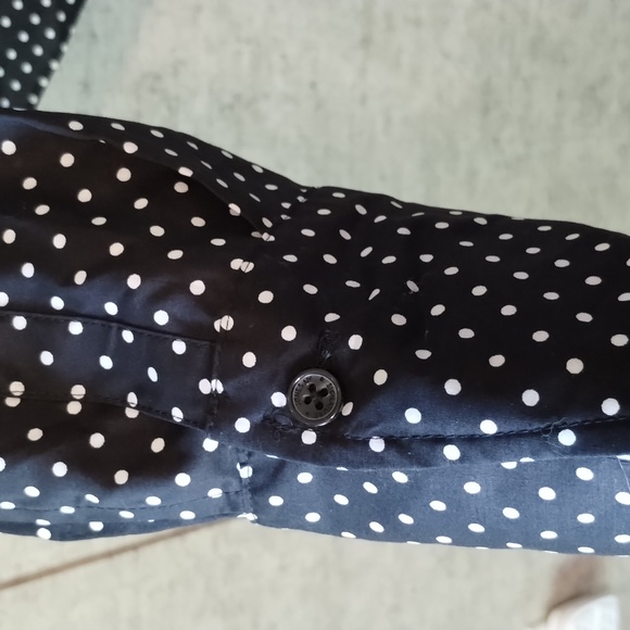 EUC Jones New York Signature button down top - Picture 4 of 17